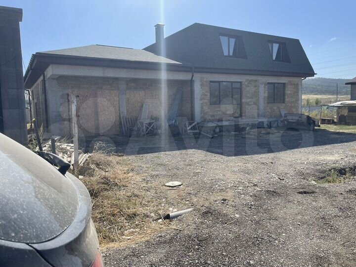 Дом 271,2 м² на участке 10 сот.