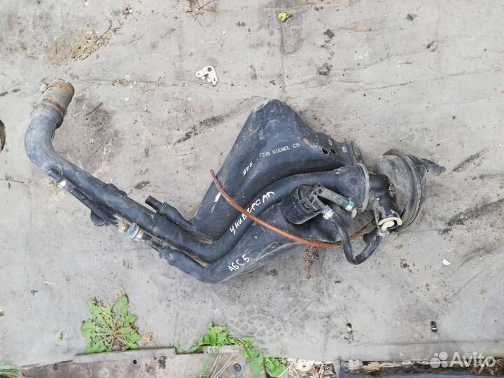 Заливная горловина бензобака Ауди А6 С5