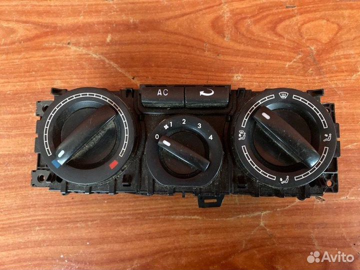 Блок управления климат-контролем Vw Transporter T5