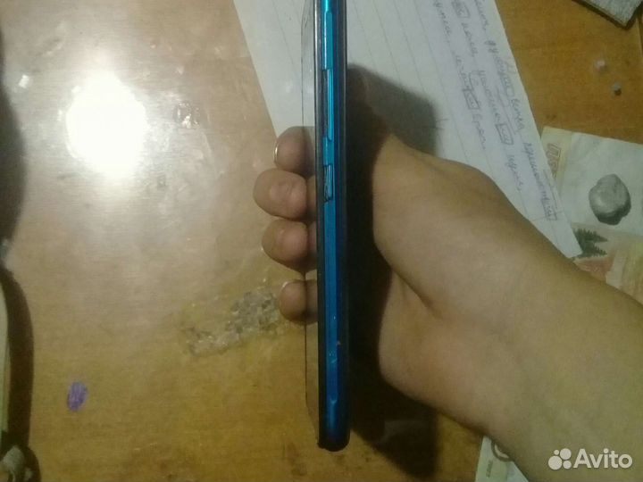 Телефон на запчасти не работает ител а 17