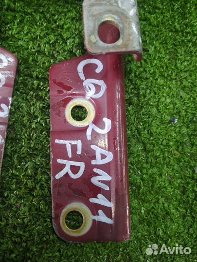 Петли капота Mitsubishi Dingo CQ2A