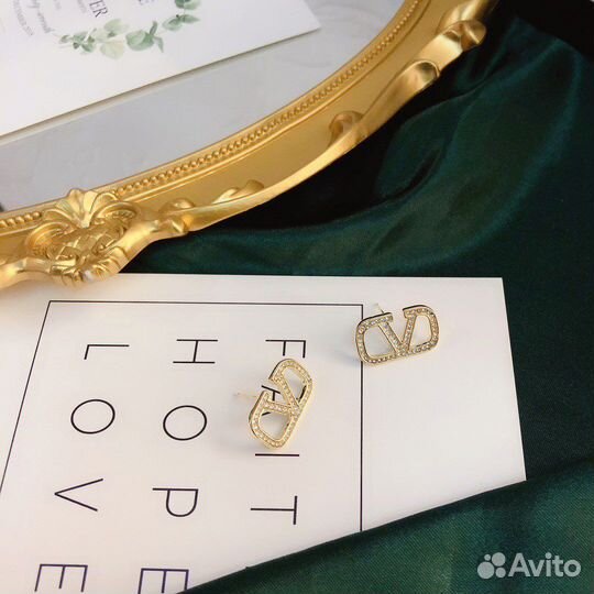 Серьги valentino