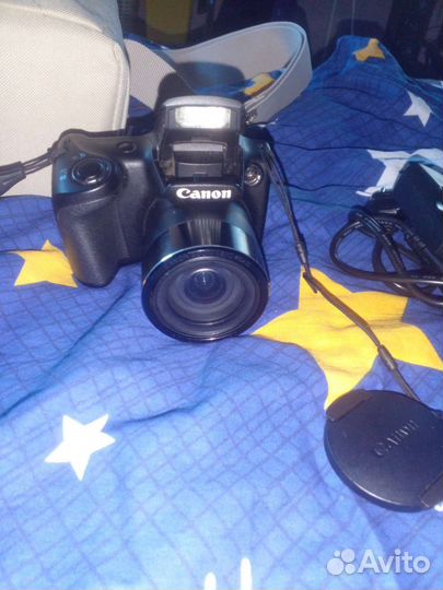 Компактный фотоаппарат canon