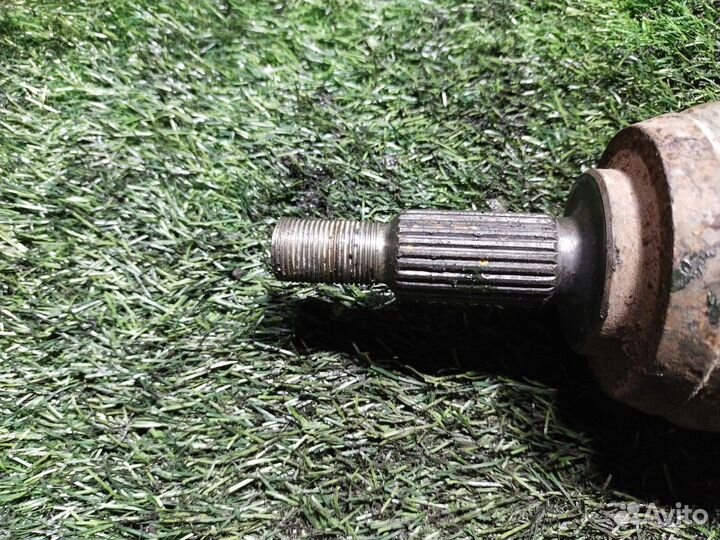 Полуось передняя правая Renault Duster