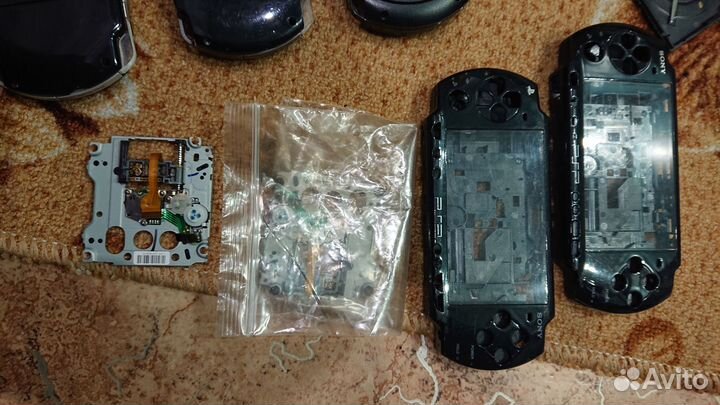 Sony psp 3 штуки + запчасти