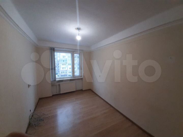 Комната 10,3 м² в 3-к., 5/9 эт.