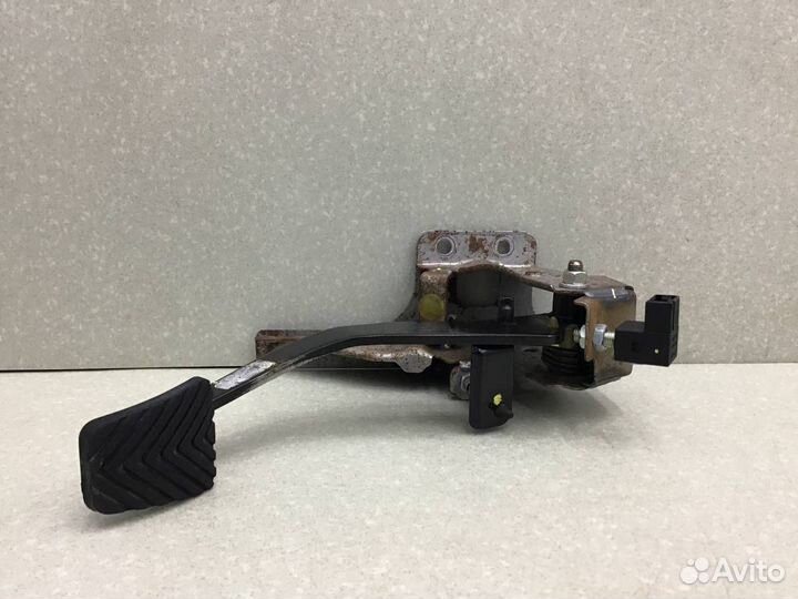 Педаль тормоза Kia Rio 3 (QB) 2011-2017 328001R100