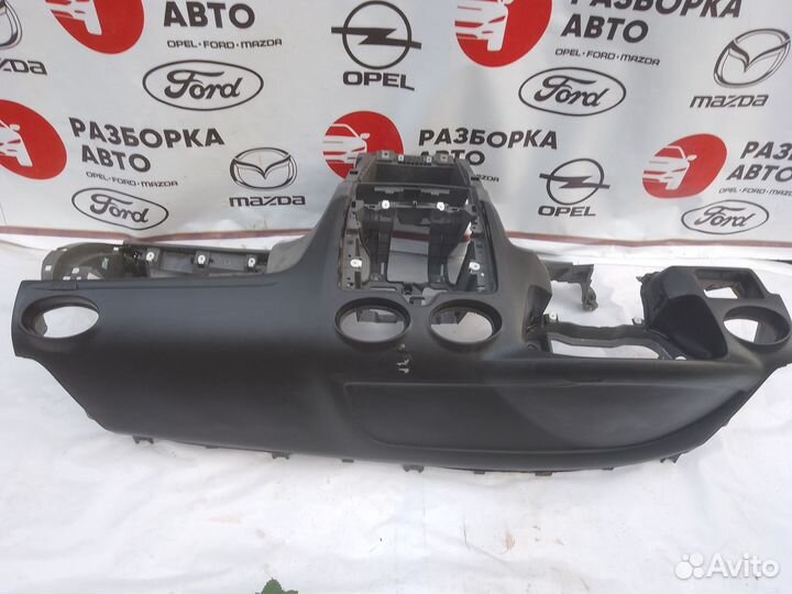 Панель приборов (Торпеда) Ford Focus 2