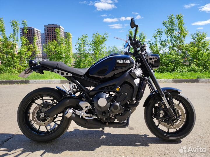 Yamaha XSR900