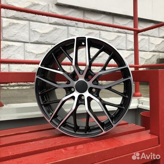 Литой диск R007 R17 7.5 5*114.3 ET45 d67.1 BD