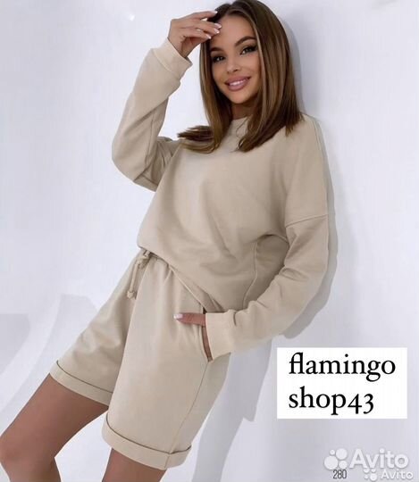 Спортивный костюм с шортами