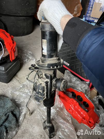 Передний амортизатор на bmw f01