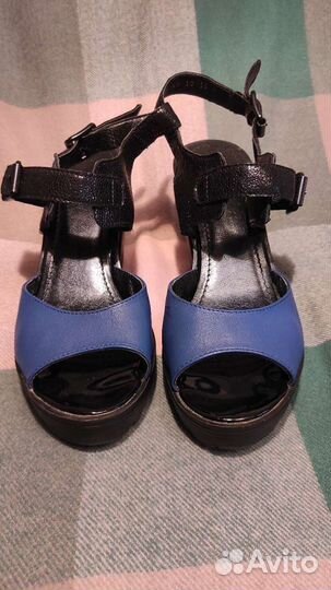 Босоножки женские