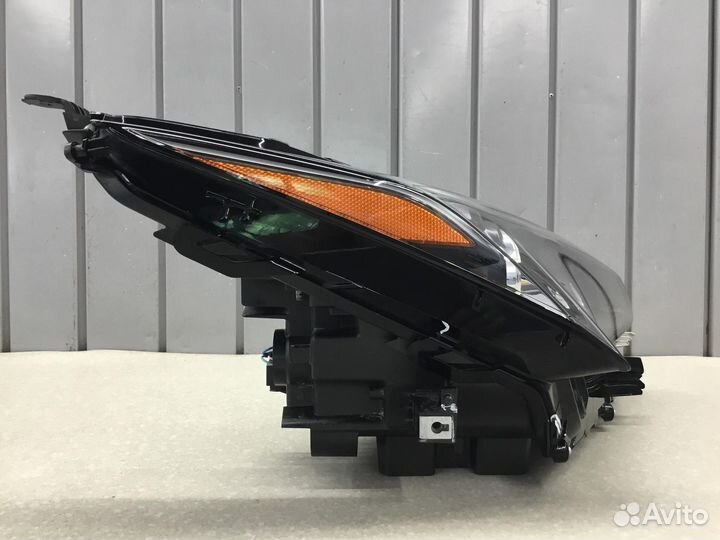 Фара правая Lexus NX 200 300H 2014