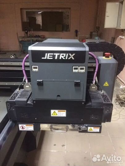 Планшетный уф принтер