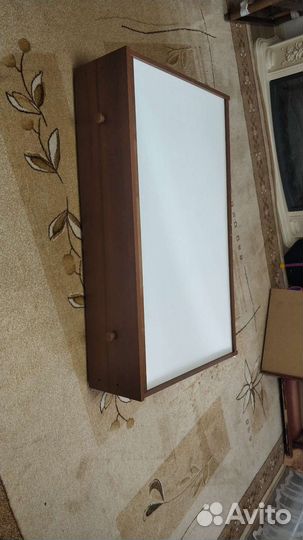 Детская кроватка с маятником