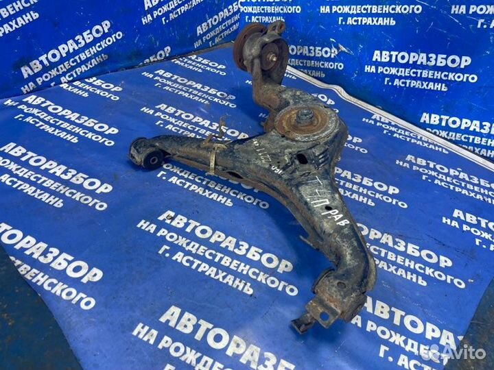 Задний правый рычаг. Volkswagen Transporter