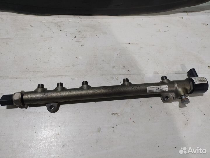 Рейка топливная Mercedes W204 C-class