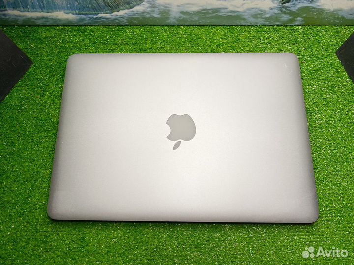 MacBook Pro 13 2015 i7 16gb 1Tb Топовый