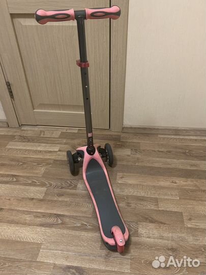 Самокат трехколесный globber