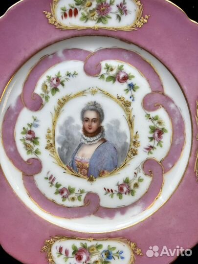 Фарфоровая тарелка Sevres (Севр)