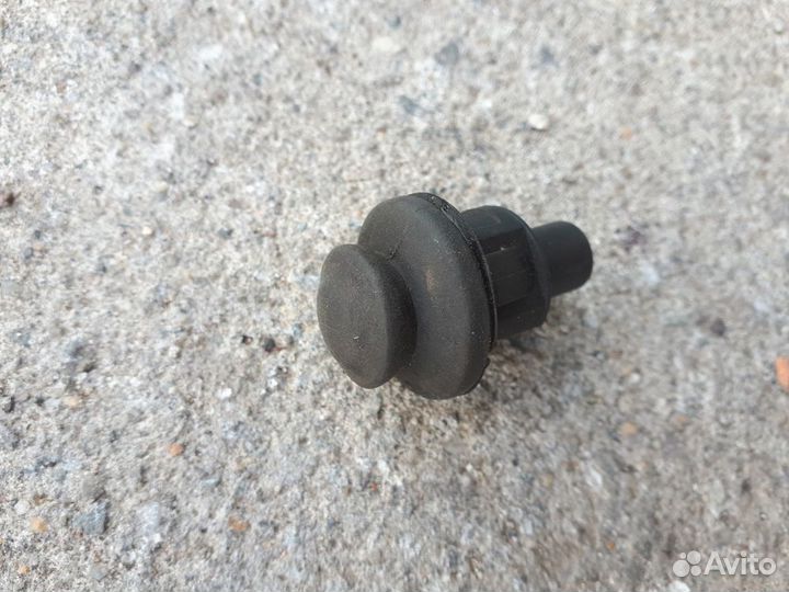 Датчик открытия, концевик капота Лада Веста седан