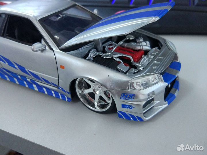 Nissan skyline R34