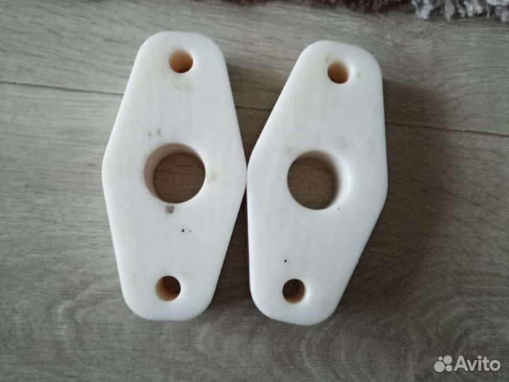 Продаю проставки для весты