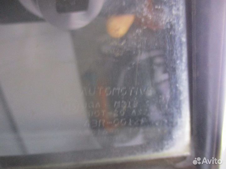 Стекло двери задней правой форточка Suzuki Grand V