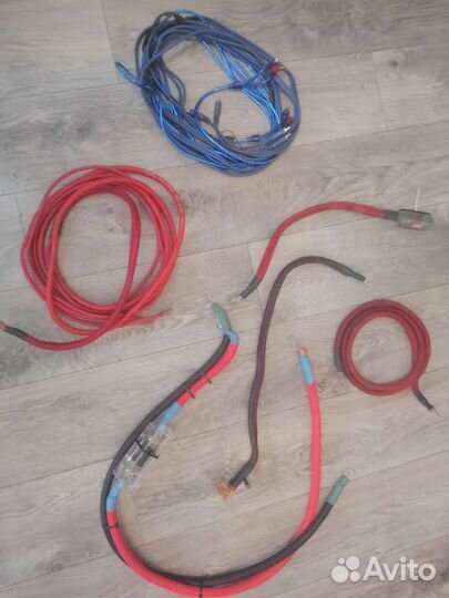 Комплект музыки в авто