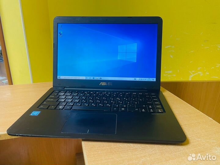Ноутбук asus e402s