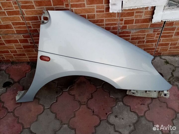 Крыло правое на Renault scenic 1 рестайлинг