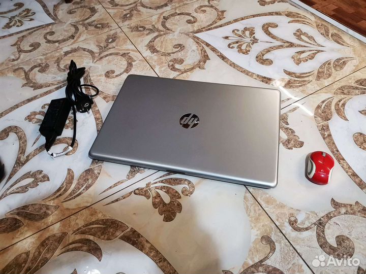 Большой 17.3 игровой 2020г. 1128GB SSD и 12GB