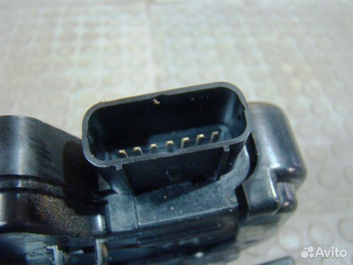 KIA Sportage 3 Замок двери передней левой