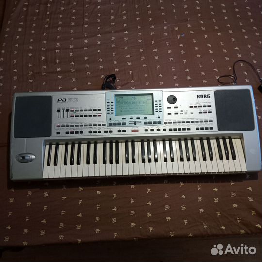 Синтезатор korg pa 50 с подставкой