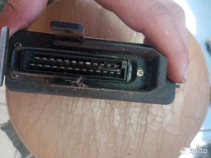 Эбу Volkswagen Golf 3