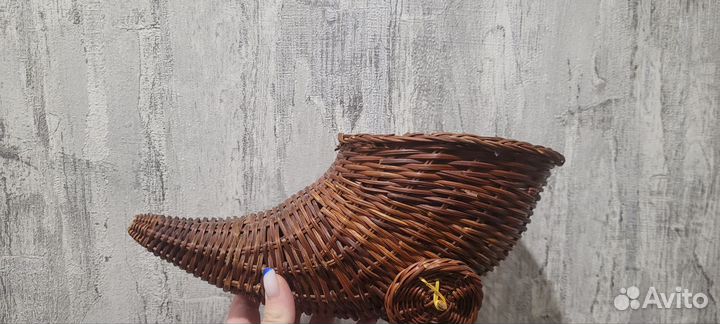 Плетёные корзинки, велосипед, слоник