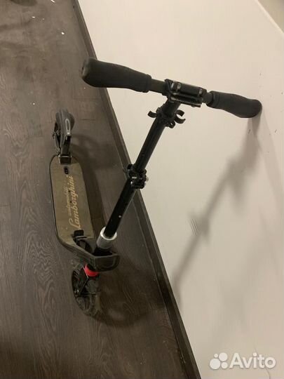 Самокат lamborghini