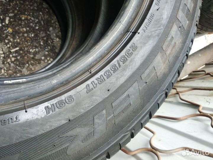 Bridgestone Dueler H/P Sport 235/55 R17