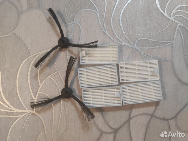 Робот пылесос ilife v50