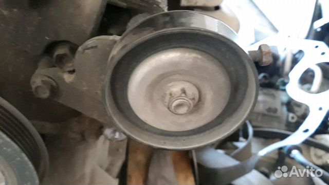 Ролик натяжной с кронштейном и натяжителем cr12de