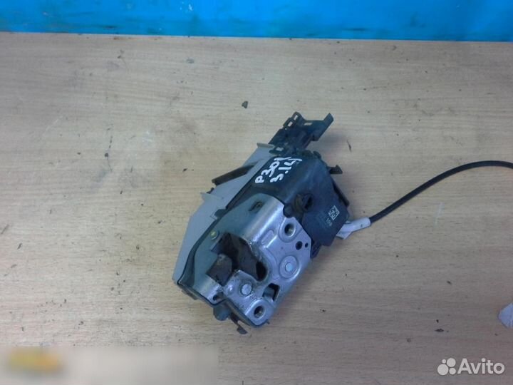 Замок двери задней левой Peugeot 308 2007
