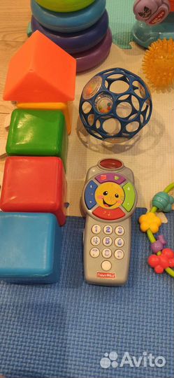 Игрушки для малыша пакетом