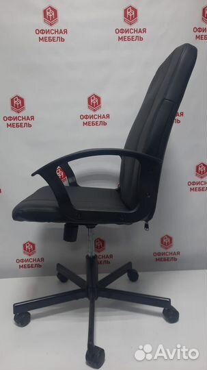 Офисное компьютерное кресло 551