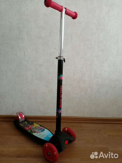 Самокат детский трехколесный