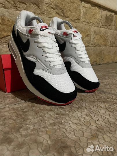 Кроссовки найк