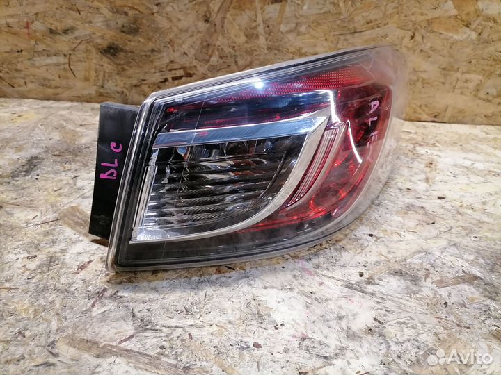 Фонарь правый Mazda 3 BL sedan