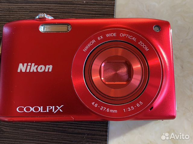 Компактный фотоаппарат