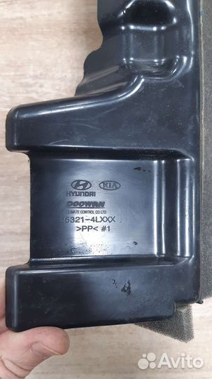 Дефлектор радиатора лев/пр Hyundai Solaris/Kia Rio