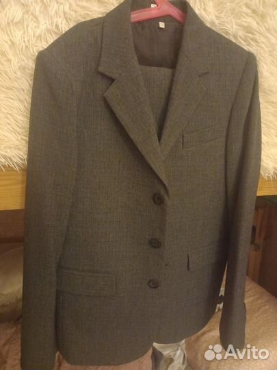 Костюм тройка